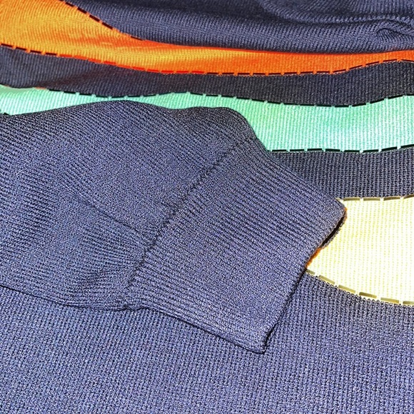 Sweater - Picture 4 of 6